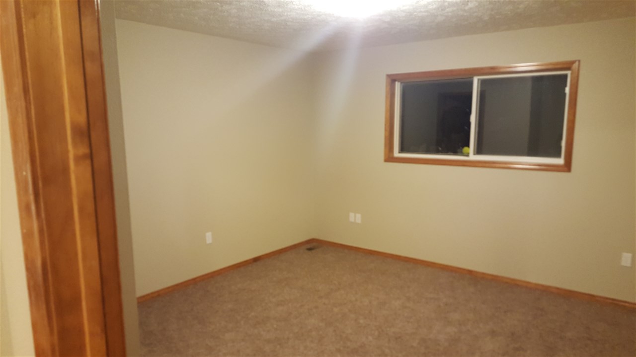 12715 North Ruby Road Spokane, WA 99218 - Photo 7 of 11