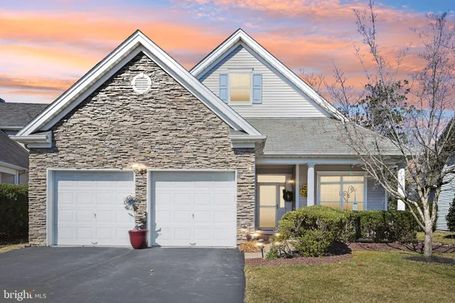 $525,000 | 25 Cardinal Flower Lane, West Windsor, NJ 08550