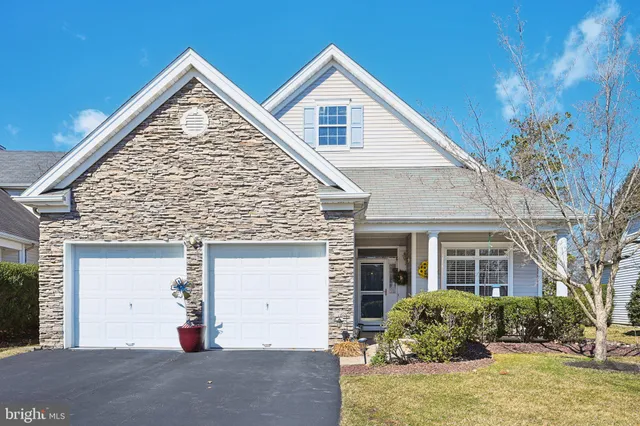 $525,000 | 25 Cardinal Flower Lane, West Windsor, NJ 08550