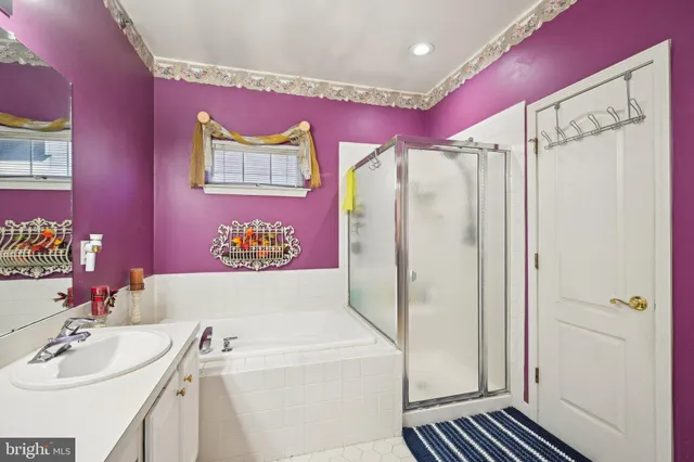 $525,000 | 25 Cardinal Flower Lane, West Windsor, NJ 08550