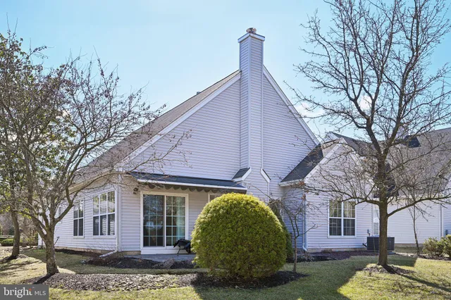 $525,000 | 25 Cardinal Flower Lane, West Windsor, NJ 08550