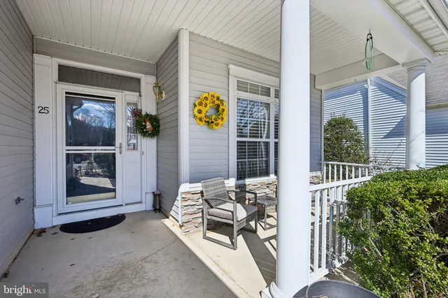 $525,000 | 25 Cardinal Flower Lane, West Windsor, NJ 08550