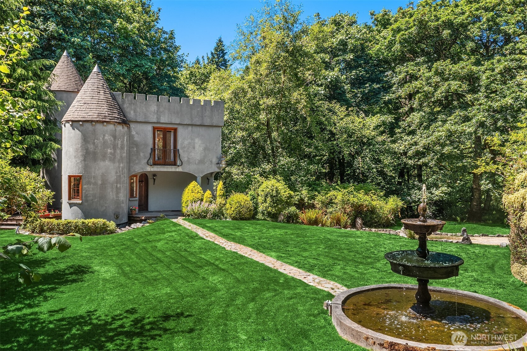 24917 Dockton Road Southwest Vashon, WA 98070 - Photo 2 of 37