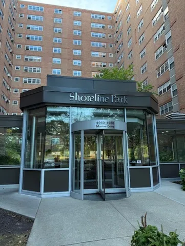 $1,500 | 4950 North Marine Drive, Unit 404, Chicago, IL 60640