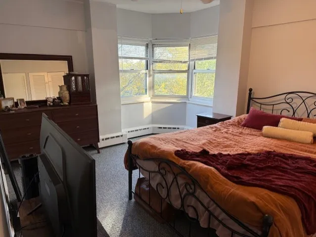 $1,500 | 4950 North Marine Drive, Unit 404, Chicago, IL 60640