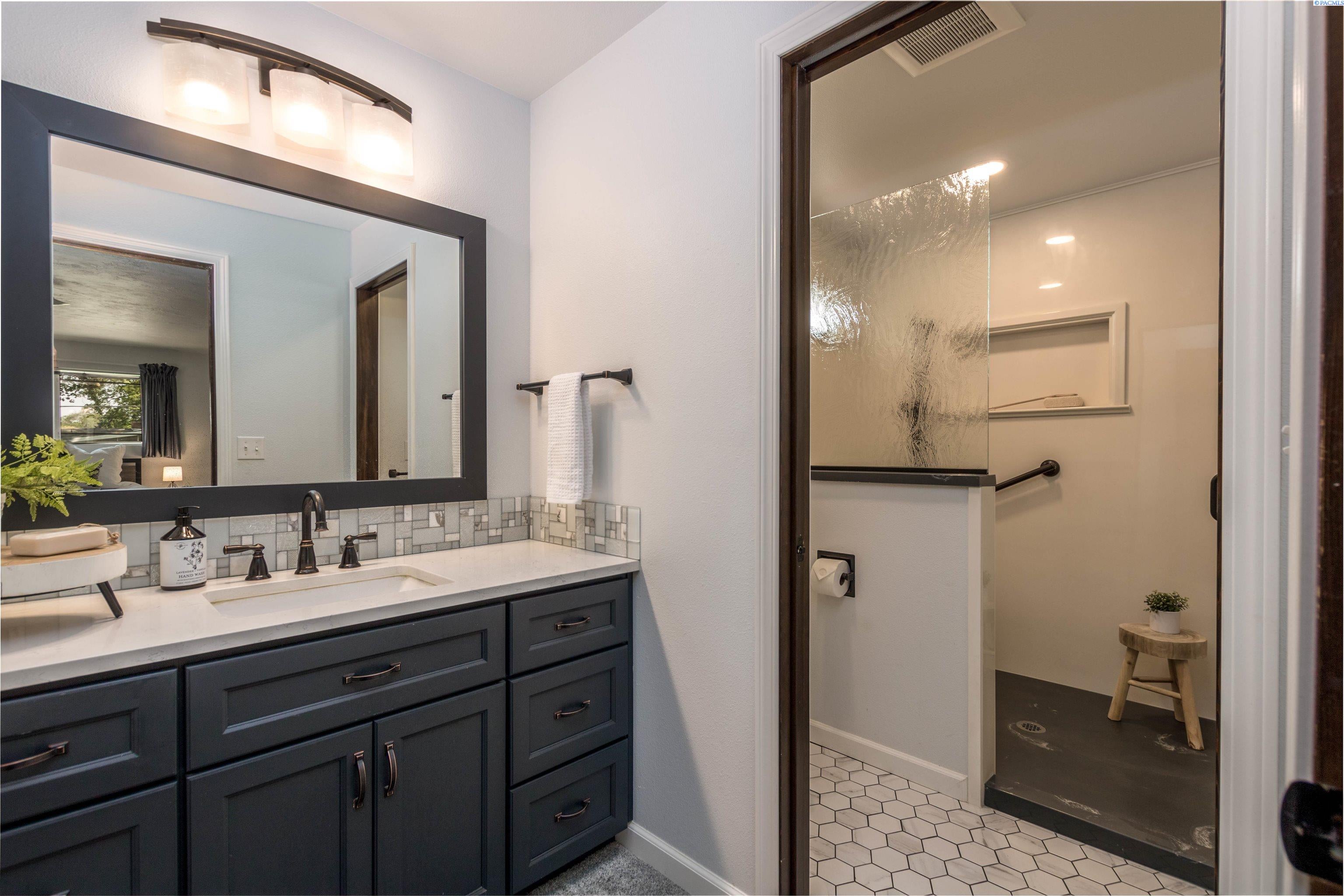 9012 West Franklin Road Pasco, WA 99301 - Photo 21 of 39 Gallery Image 21