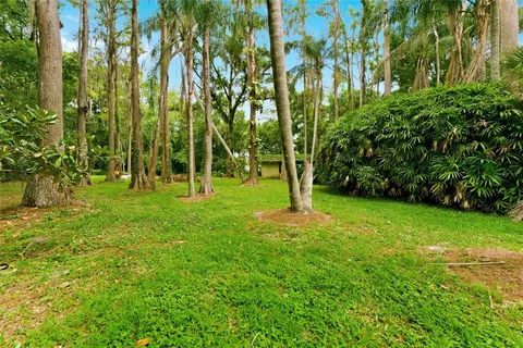 $950,000 | 1444 Chesapeake Drive, Odessa, FL 33556