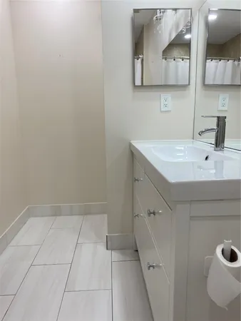 $2,750 | 6300 Landings Way, Tamarac, FL 33321