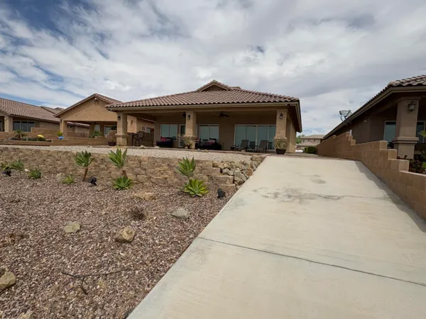 $719,800 | 2674 Colorado River Road, Blythe, CA 92225