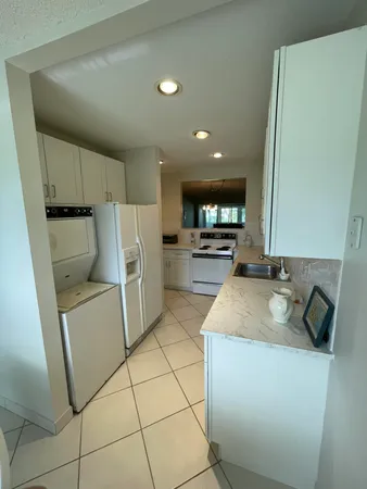 $1,950 | 1661 Northwest 20th Avenue, Unit A1, Delray Beach, FL 33445