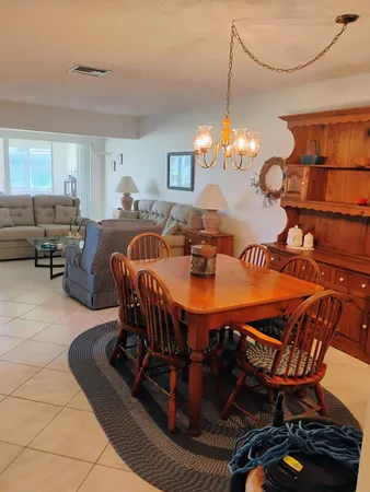 $1,950 | 1661 Northwest 20th Avenue, Unit A1, Delray Beach, FL 33445