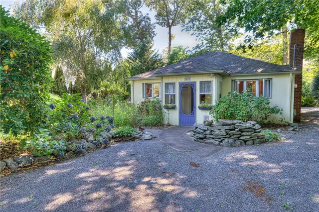 $459,000 | 47 Wake Robin Trail, Narragansett, RI 02874