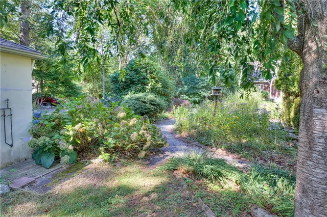 $459,000 | 47 Wake Robin Trail, Narragansett, RI 02874