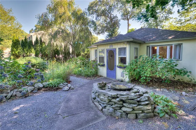 $459,000 | 47 Wake Robin Trail, Narragansett, RI 02874