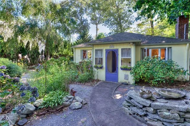 $459,000 | 47 Wake Robin Trail, Narragansett, RI 02874