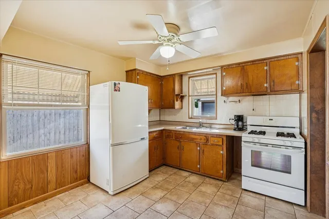 $275,000 | 7841 44th Street, Lyons, IL 60534