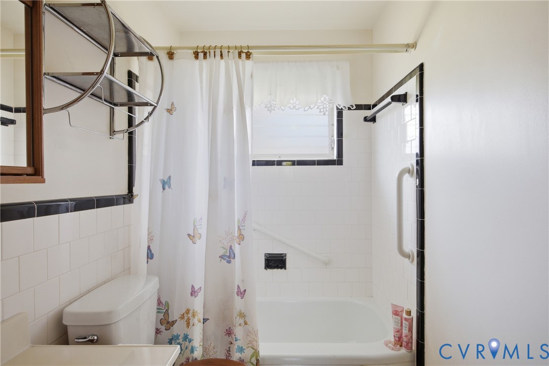 3200 Valleyfield Road Henrico, VA 23228 - Photo 20 of 32 Bathroom featuring white ceramic wall tile with bl