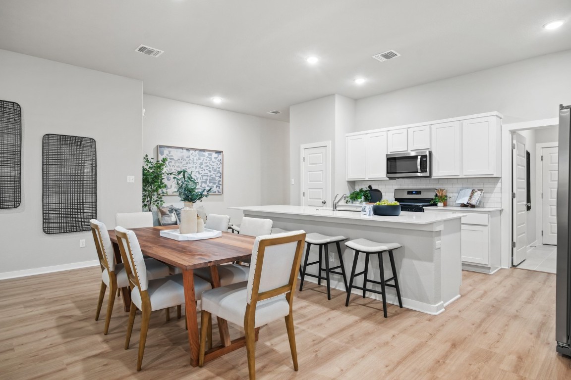 154 Tolo Drive Elgin, TX 78621 - Photo 8 of 40