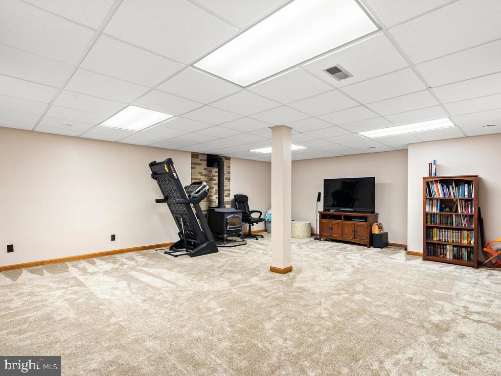 18122 Cashell Road Rockville, MD 20853 - Photo 35 of 58 Gallery Image 35