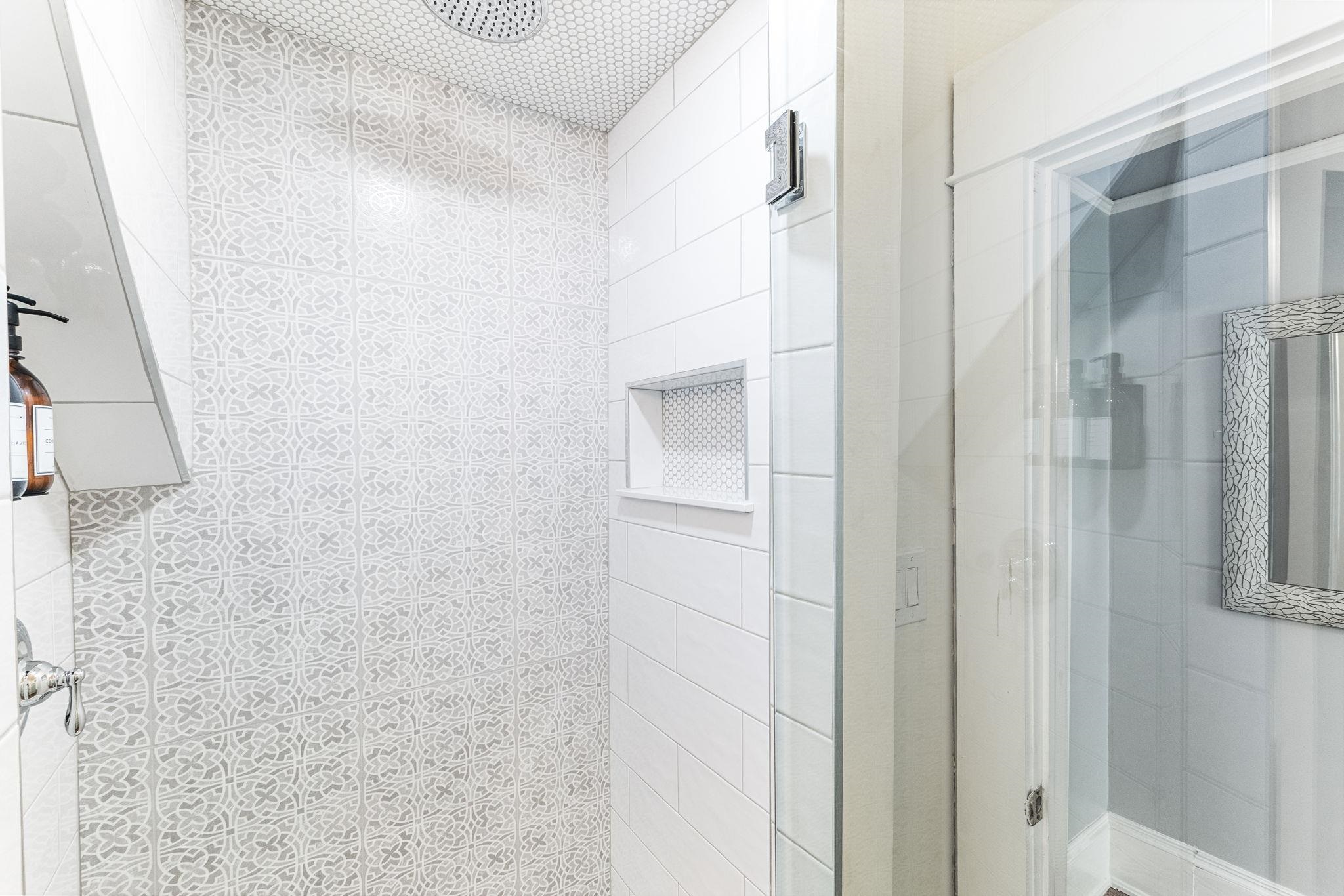 21 Saragossa Street St. Augustine, FL 32084 - Photo 41 of 66 Full bathroom with a shower stall