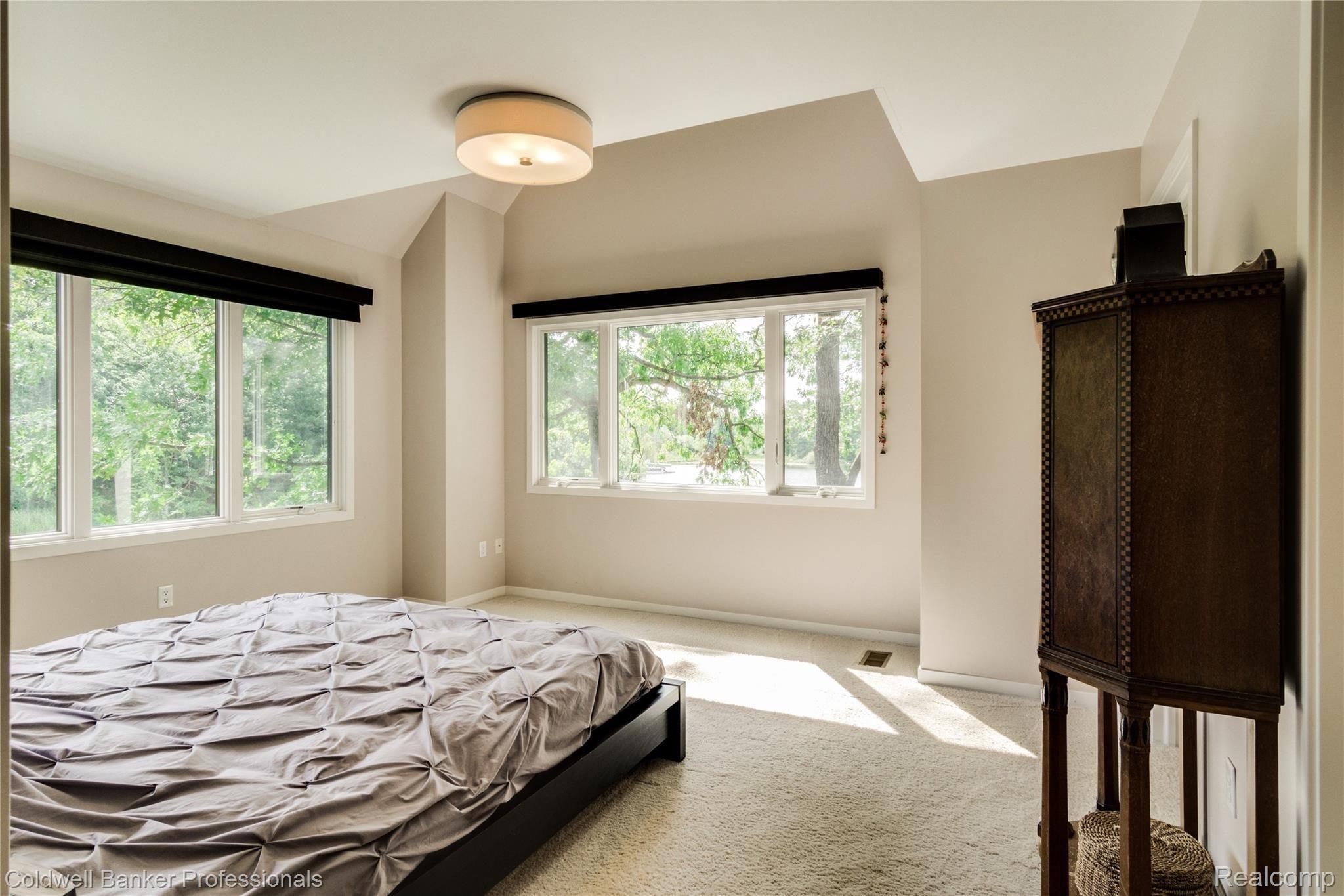 225 Kingston Road Leonard, MI 48367 - Photo 23 of 44 Interiors (32 of 48).jpg