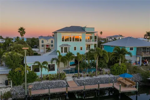 $1,995,000 | 125 Burns Road, Terra Ceia, FL 34250