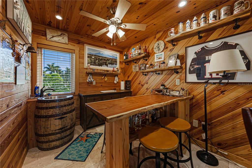 125 Burns Road Terra Ceia, FL 34250 - Photo 45 of 90 a very nice looking room with many windows