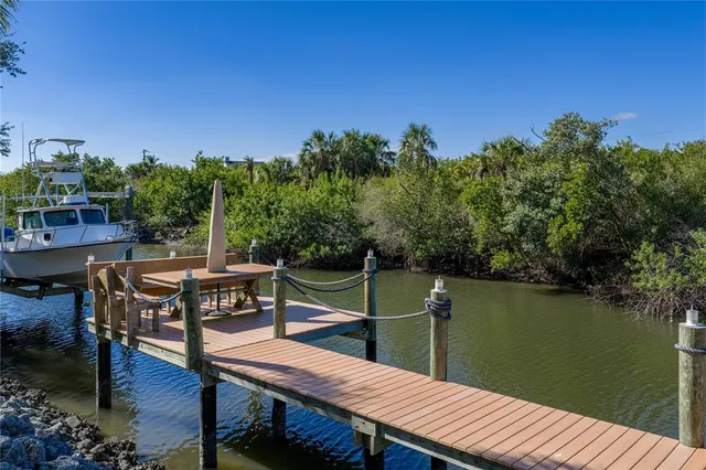 $1,995,000 | 125 Burns Road, Terra Ceia, FL 34250