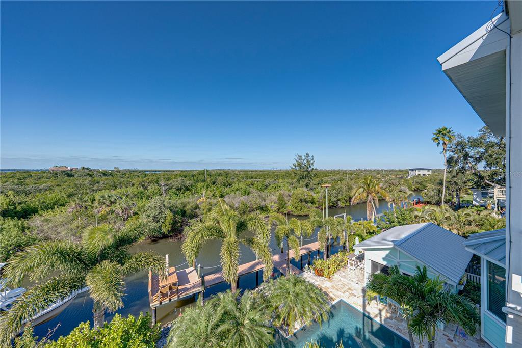 125 Burns Road Terra Ceia, FL 34250 - Photo 70 of 90 a view of a city