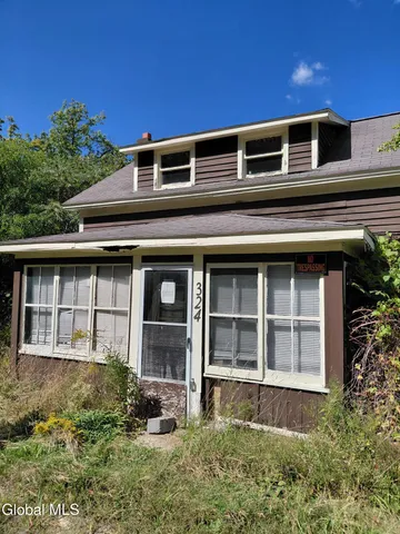 $79,900 | 324 West Glenville Road, Glenville, NY 12302