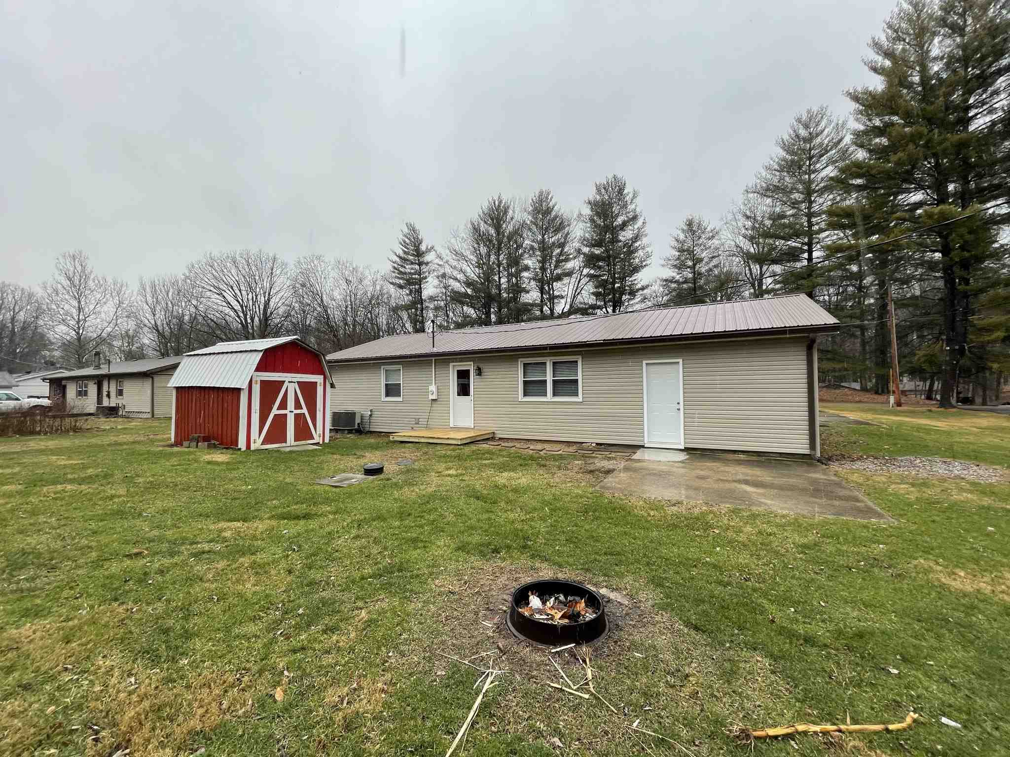 1719 South Ridgeview Road Logansport, IN 46947 - Photo 5 of 22 Gallery Image 5