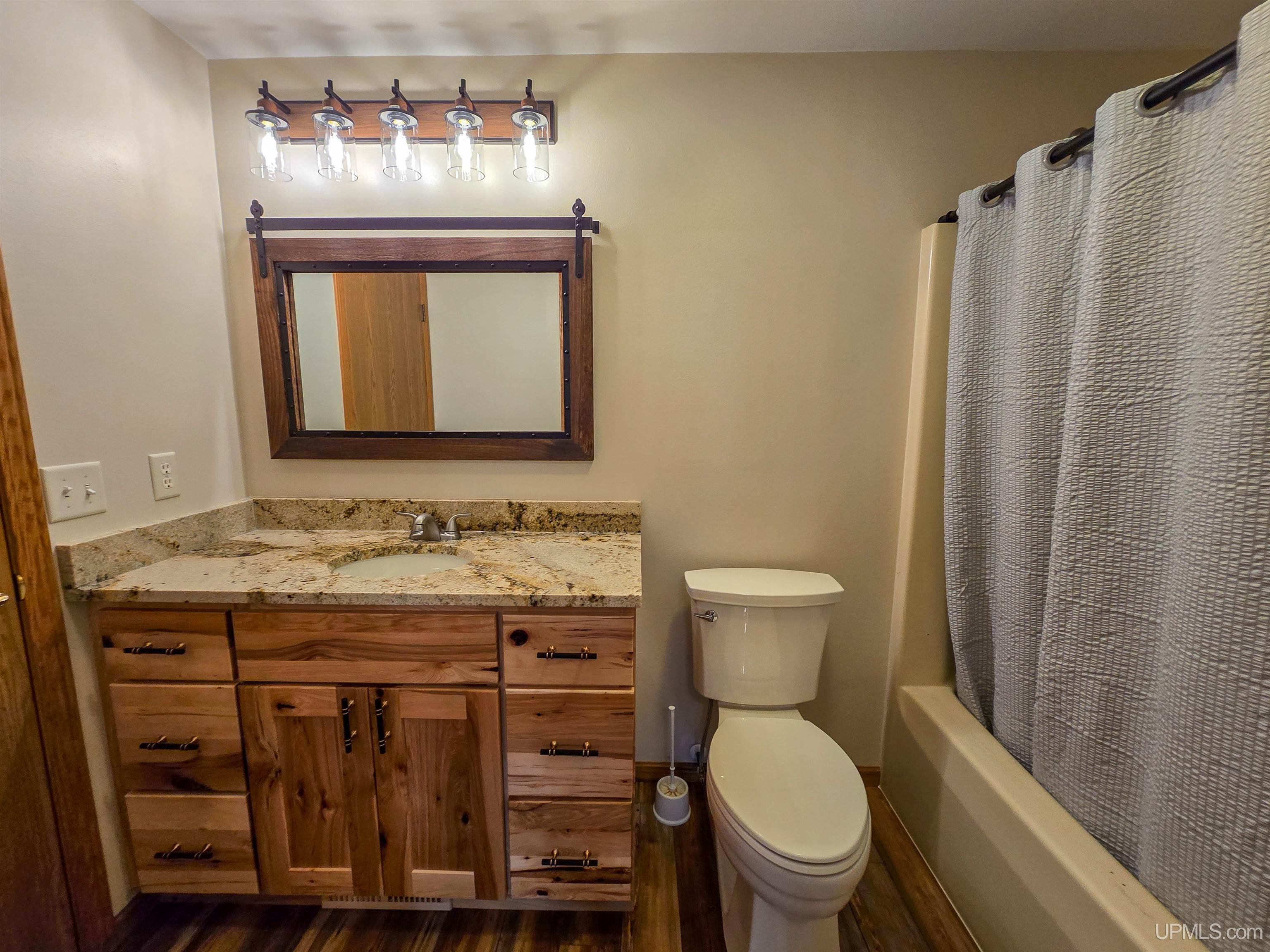 3954 Hayward Road Munising, MI 49862 - Photo 26 of 73
