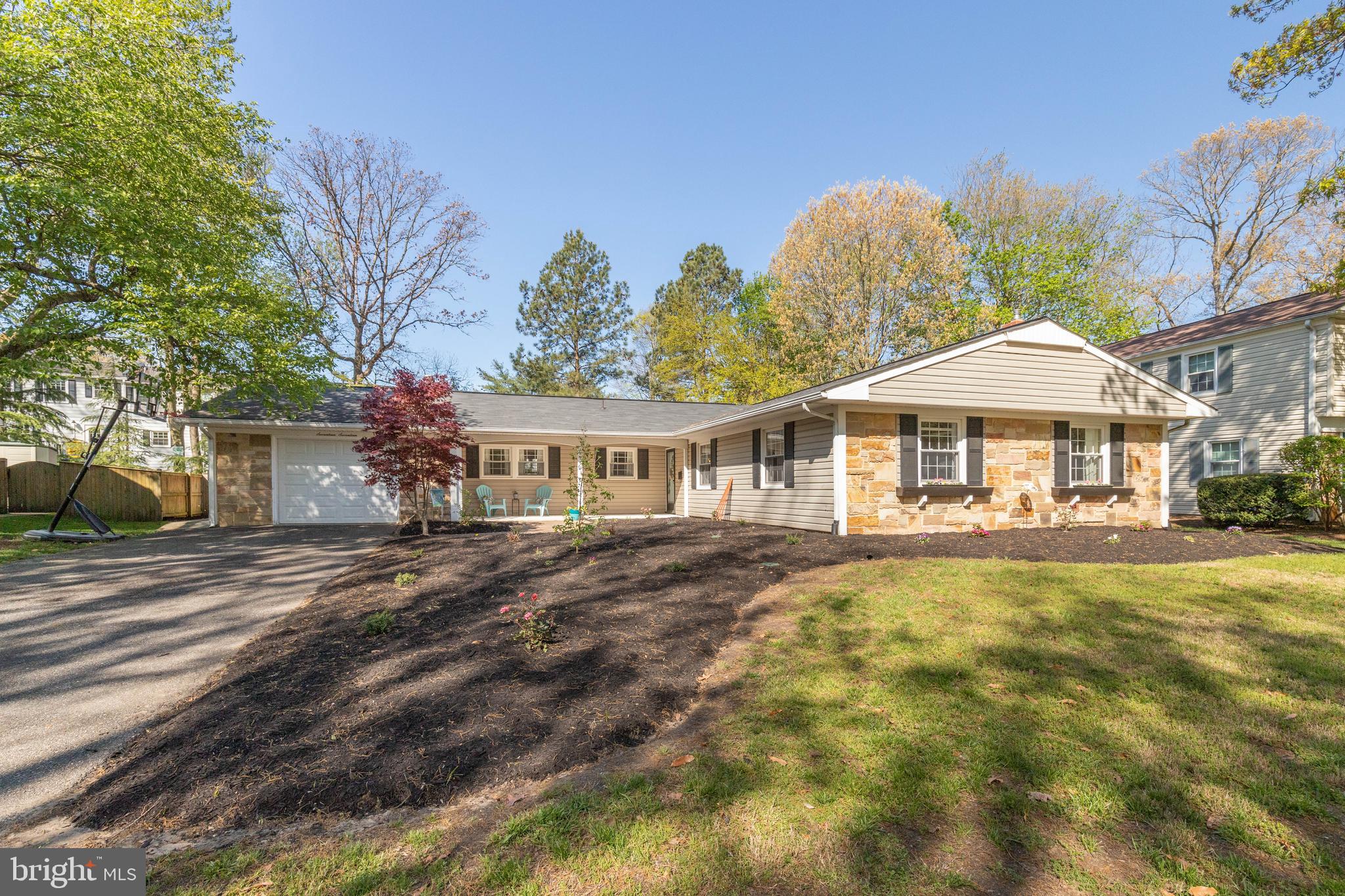 1717 Tarleton Way Crofton, MD 21114 - Photo 4 of 45 Gallery Image 4
