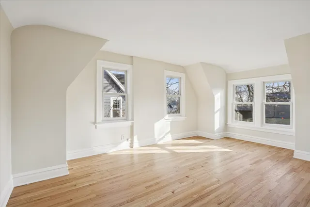 $539,000 | 606 Elm Street, Glen Ellyn, IL 60137