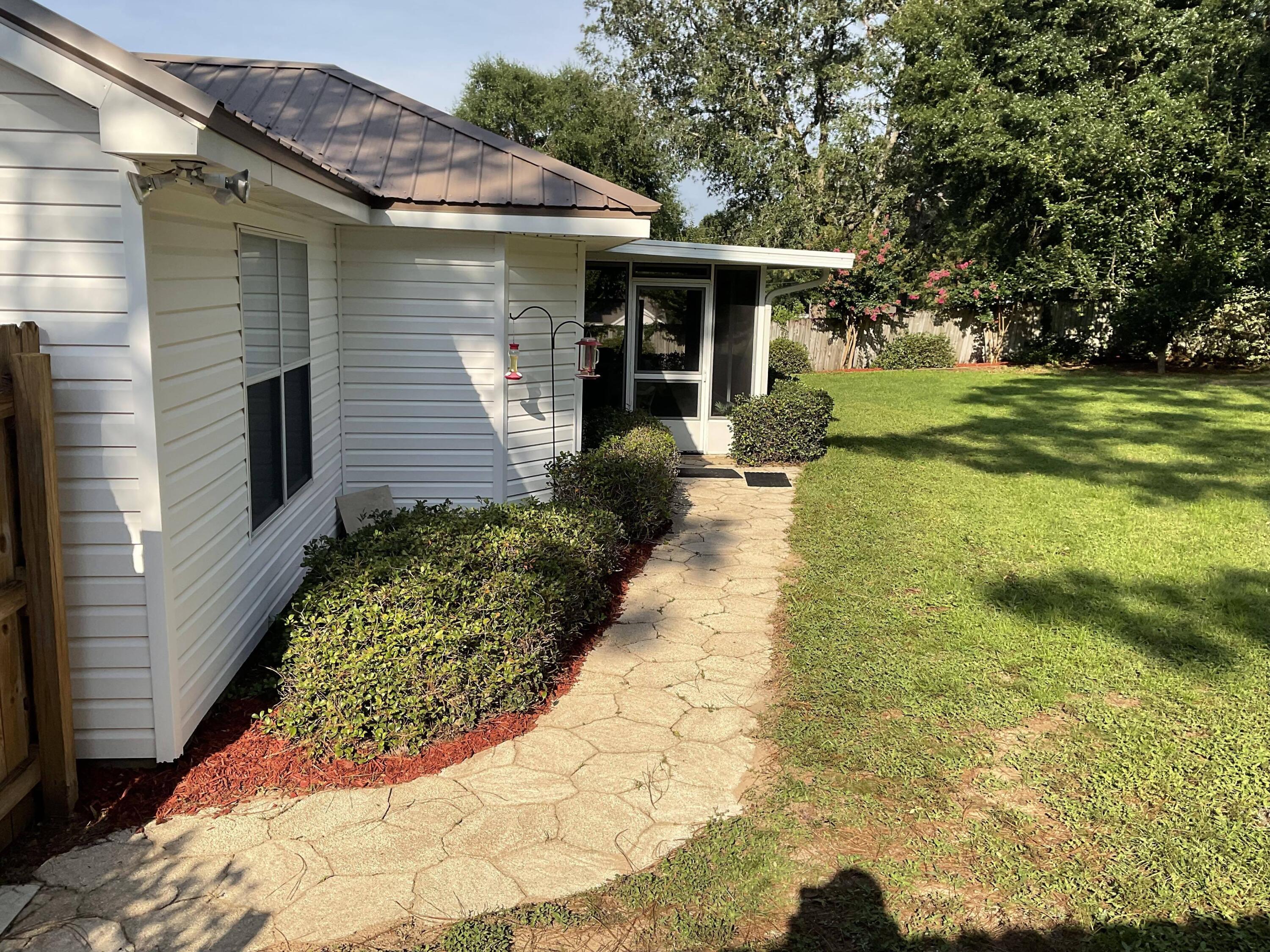 381 John King Road Crestview, FL 32539 - Photo 21 of 34 Beautiful pavers