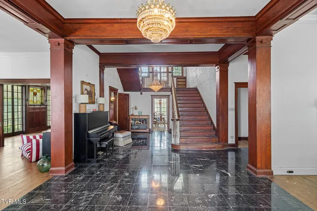 $1,350,000 | 412 South Main Street, Greeneville, TN 37743