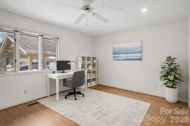 $380,000 | 605 Red Oak Drive, Hendersonville, NC 28791