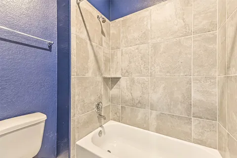 $395,000 | 77 Indian Wells Drive, Manvel, TX 77578