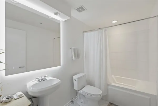 $6,500 | 900 North Kingsbury Street, Unit 1166, Chicago, IL 60610
