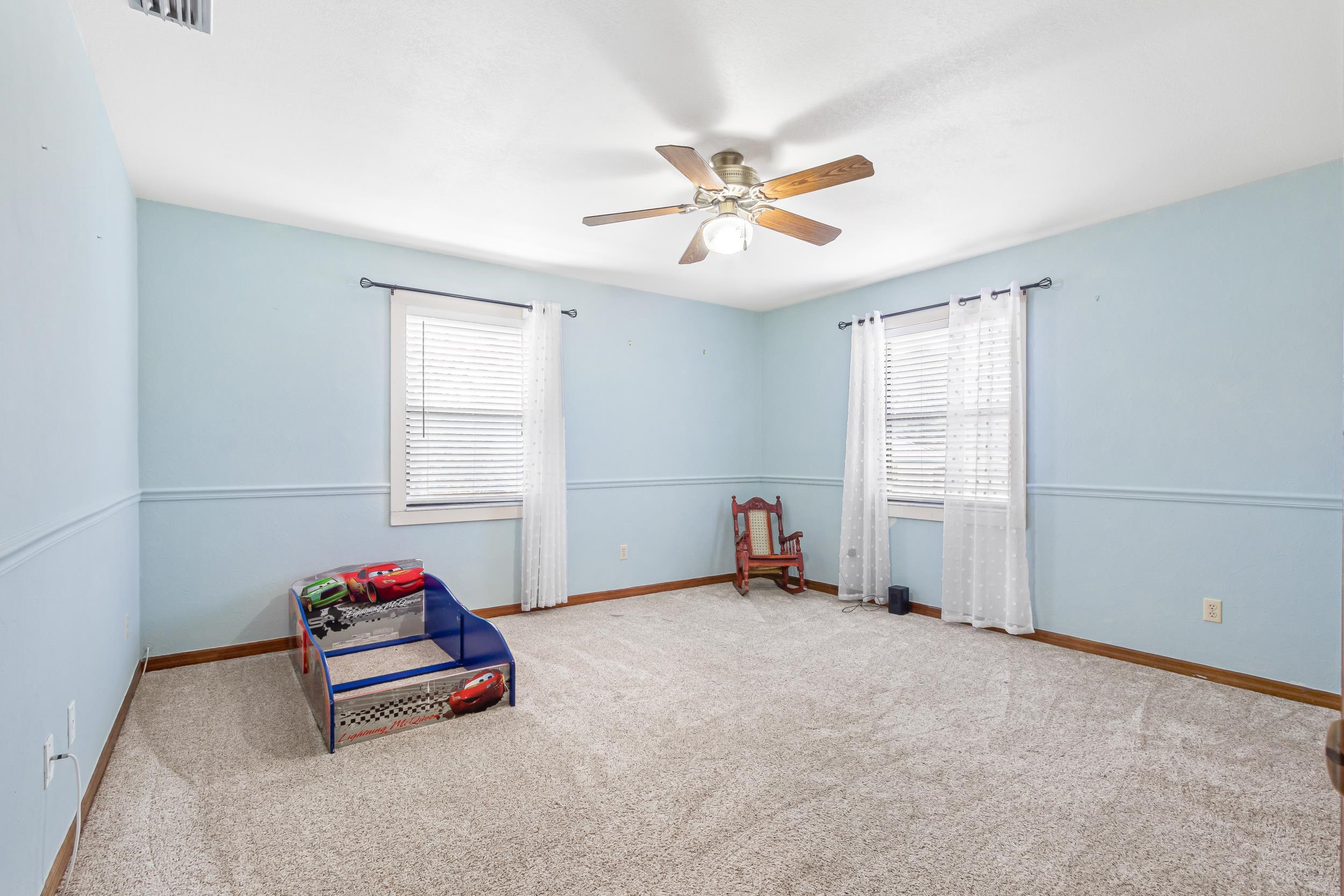 110 Harvard Road St. Augustine, FL 32086 - Photo 26 of 42 a living room with furniture and a window
