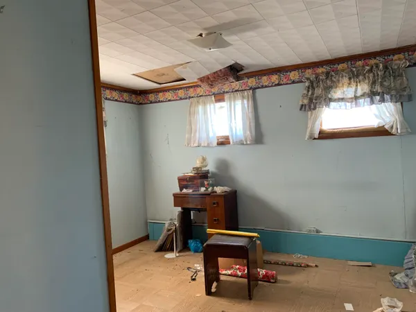 $180,000 | 23514 124th Street, Salem Lakes, WI 53179