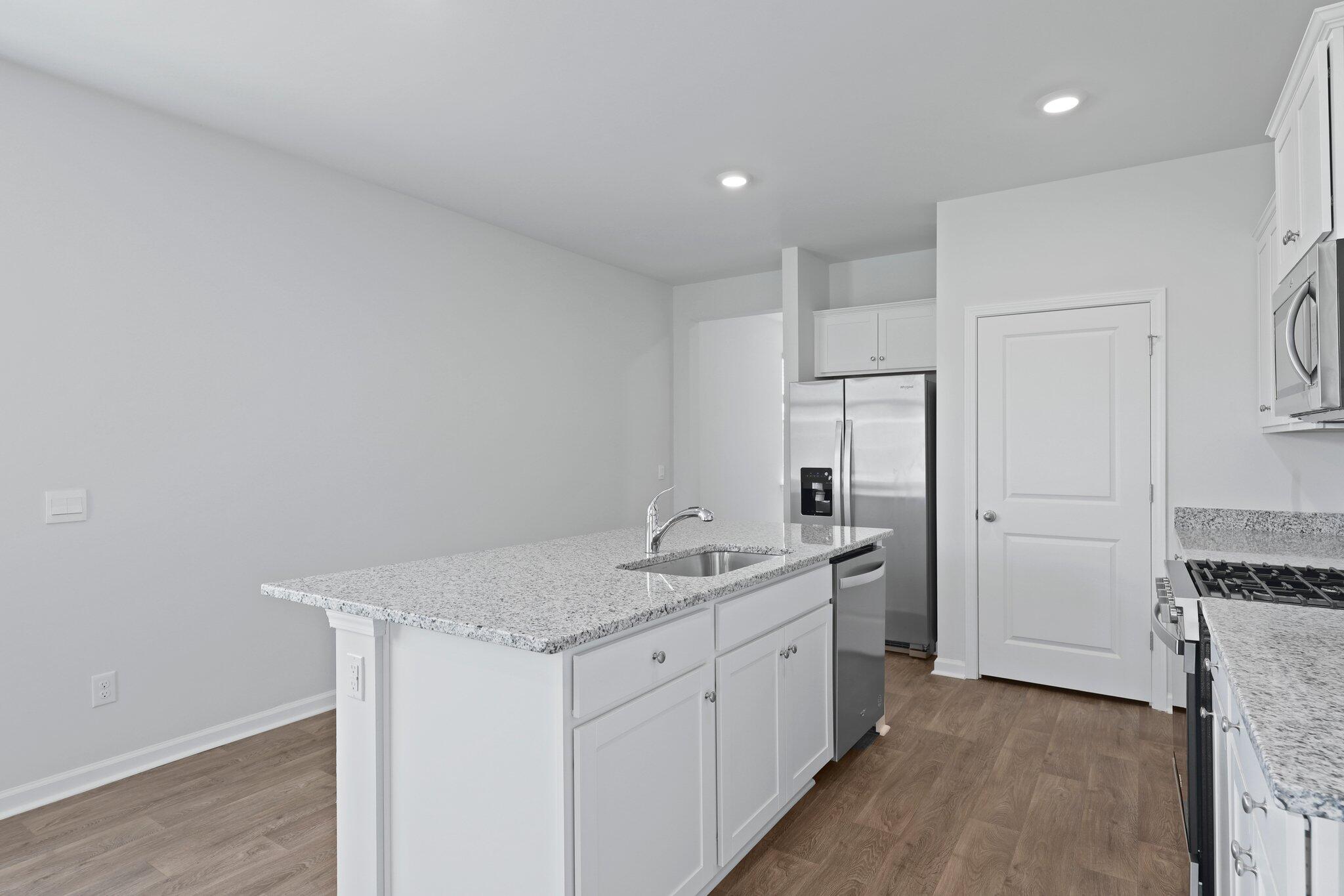 195 Horizon Rdg Drive Summerville, SC 29486 - Photo 17 of 26 9-web-or-mls-RU4A0015