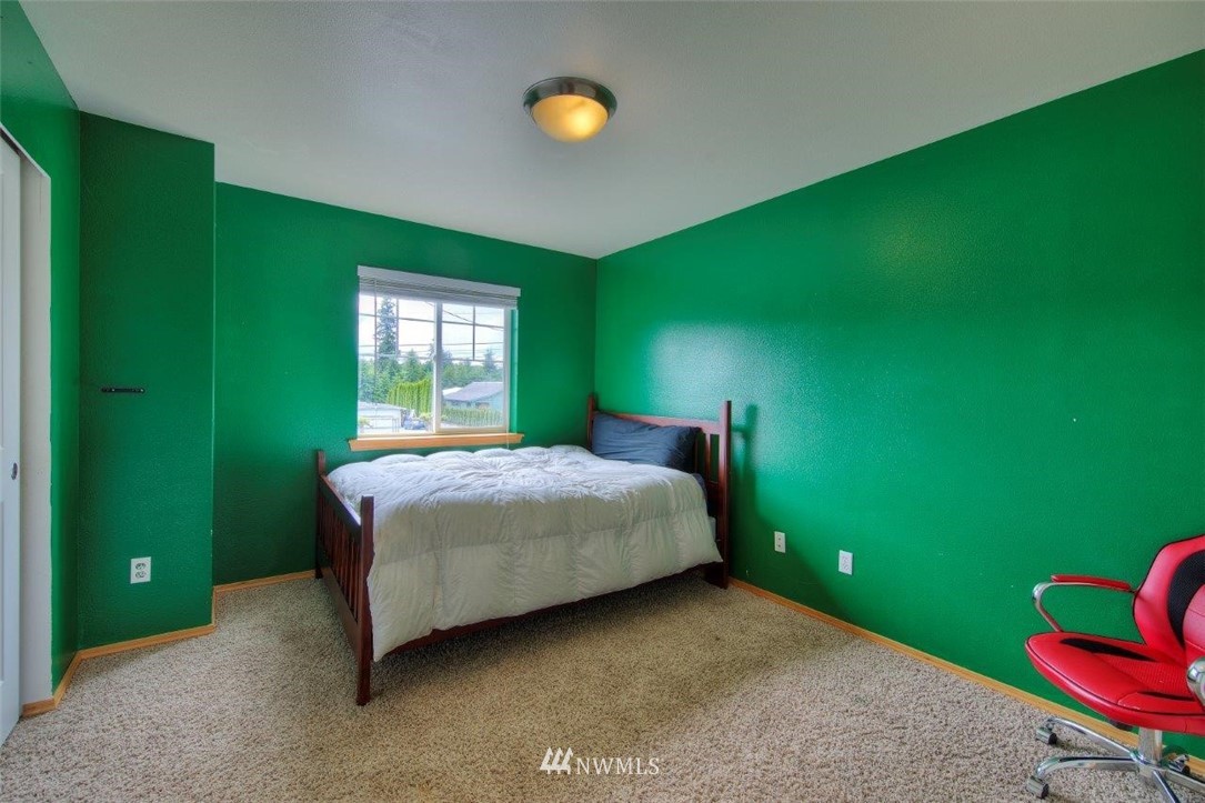 21515 Connells Prairie Road Buckley, WA 98321 - Photo 17 of 34 Gallery Image 17
