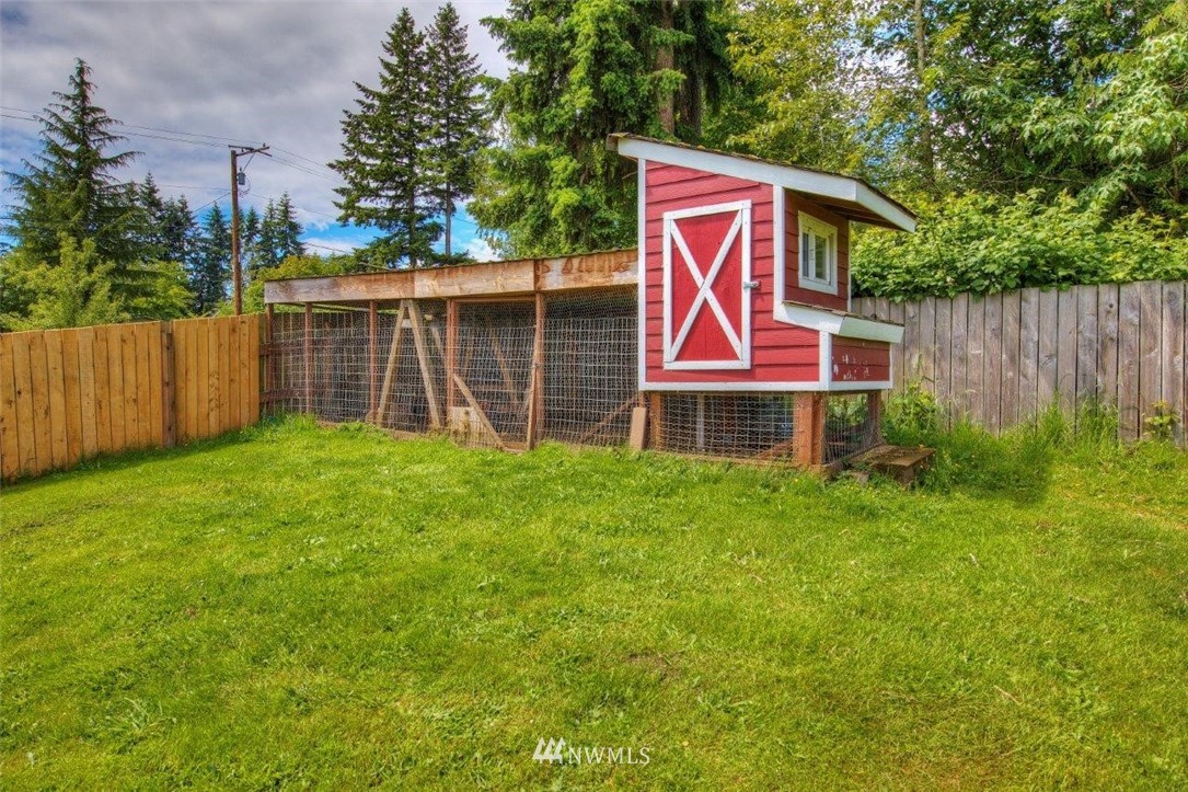 21515 Connells Prairie Road Buckley, WA 98321 - Photo 26 of 34 Gallery Image 26