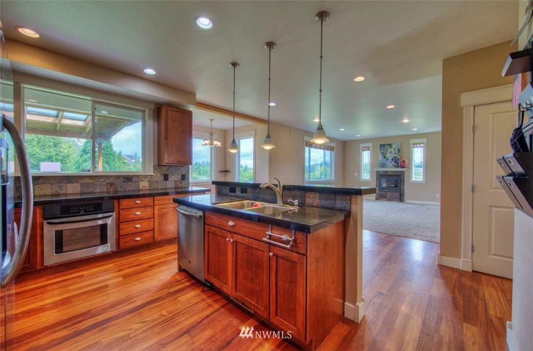 21515 Connells Prairie Road Buckley, WA 98321 - Photo 8 of 34 Gallery Image 8