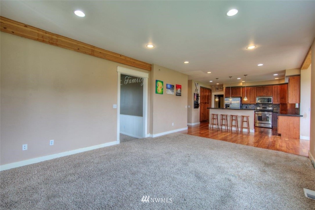 21515 Connells Prairie Road Buckley, WA 98321 - Photo 10 of 34 Gallery Image 10