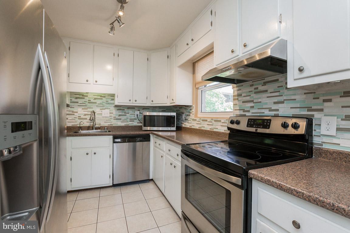 10205 Folk Street Silver Spring, MD 20902 - Photo 11 of 31 Gallery Image 11