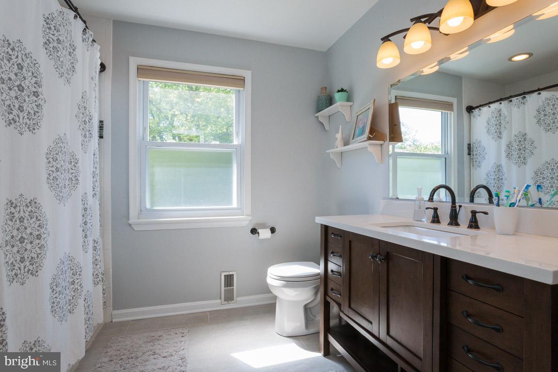 10205 Folk Street Silver Spring, MD 20902 - Photo 15 of 31 Gallery Image 15