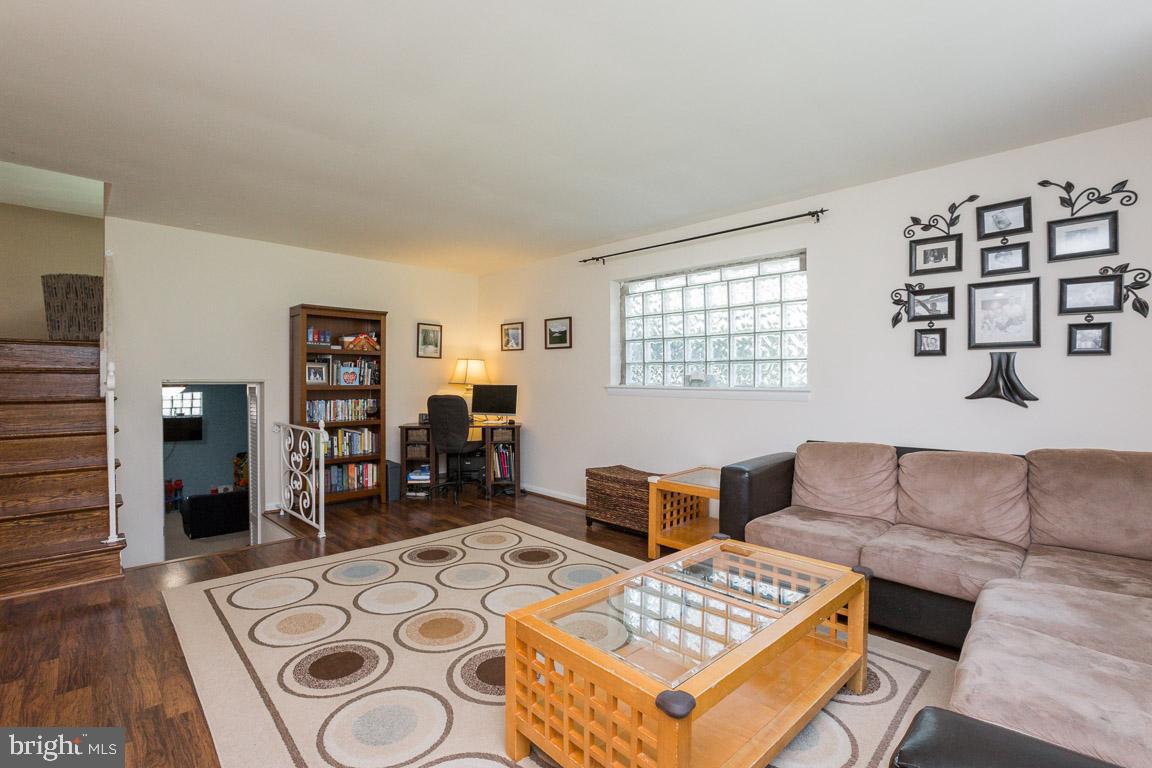 10205 Folk Street Silver Spring, MD 20902 - Photo 17 of 31 Gallery Image 17