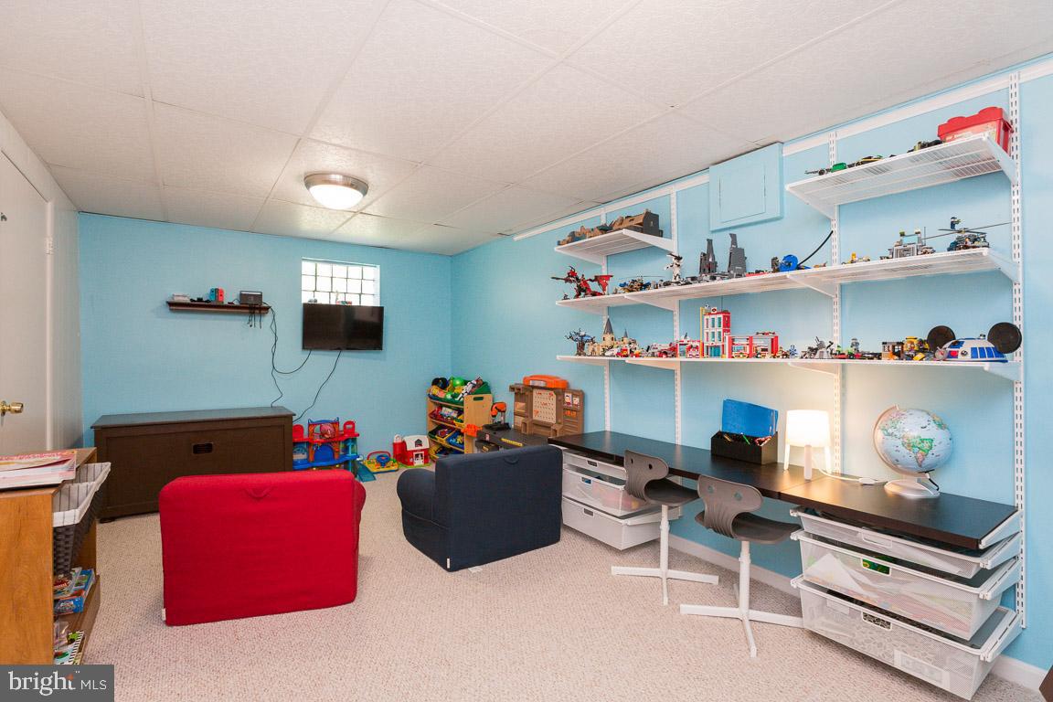 10205 Folk Street Silver Spring, MD 20902 - Photo 19 of 31 Gallery Image 19